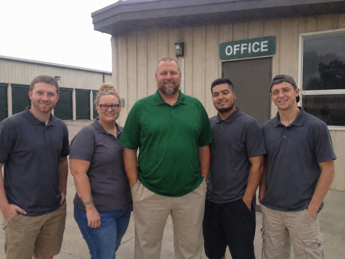 Pest control professionals in Bowling Green, KY
